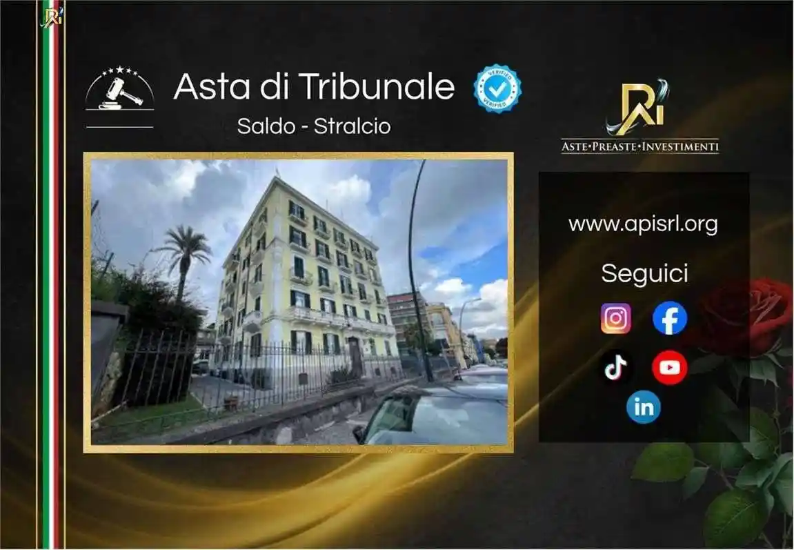 Appartamento in vendita a Napoli