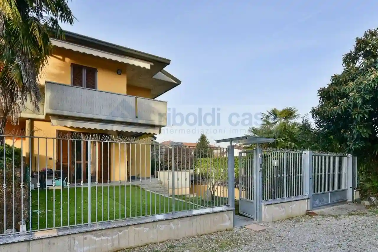 Villa - foto 2