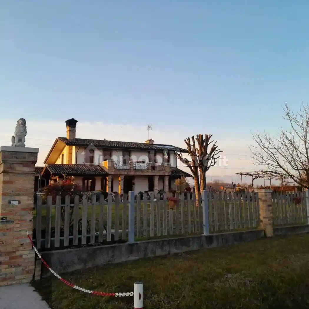 Villa in vendita a Pasiano di Pordenone