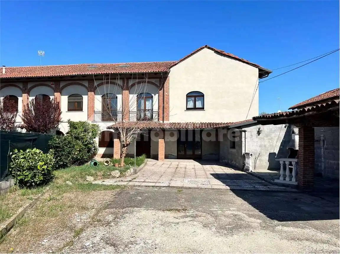 Rustico - Casale in vendita a Villafranca d'Asti