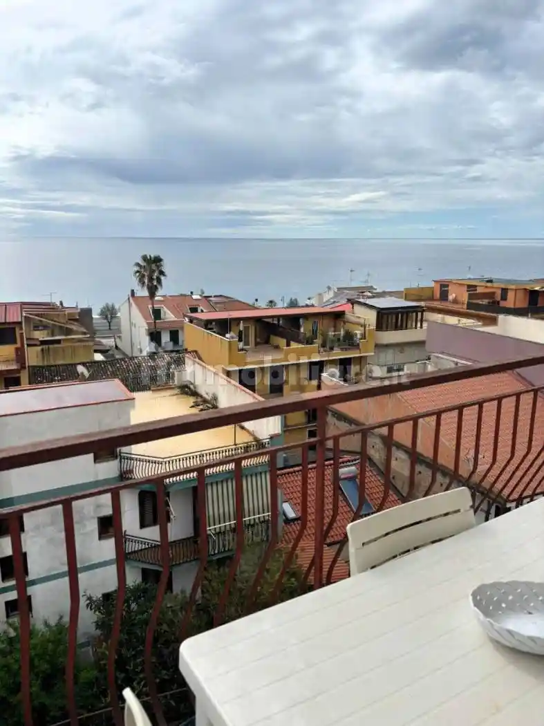 Appartamento in vendita a Nizza di Sicilia