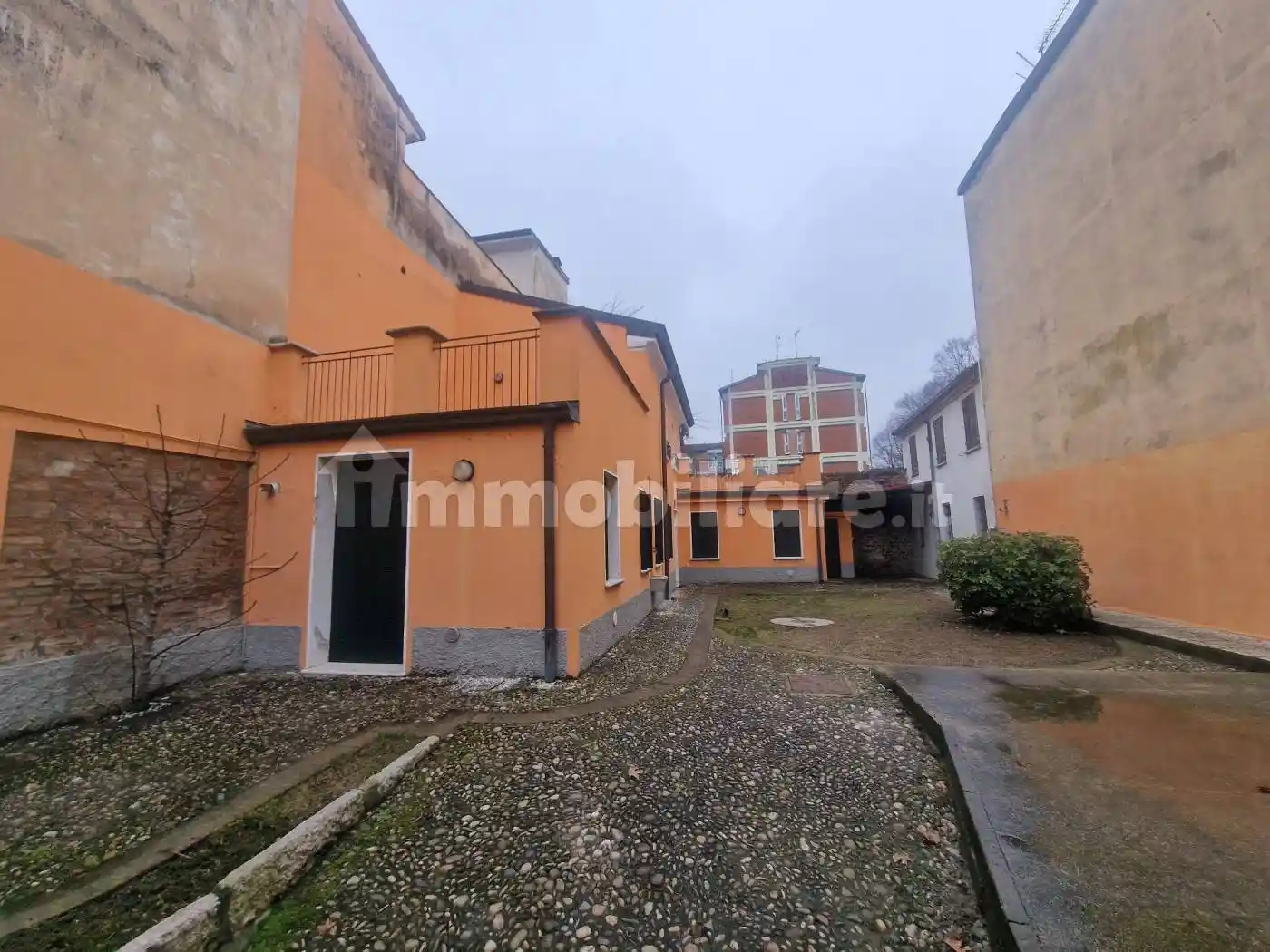 Casa indipendente in affitto a Mantova