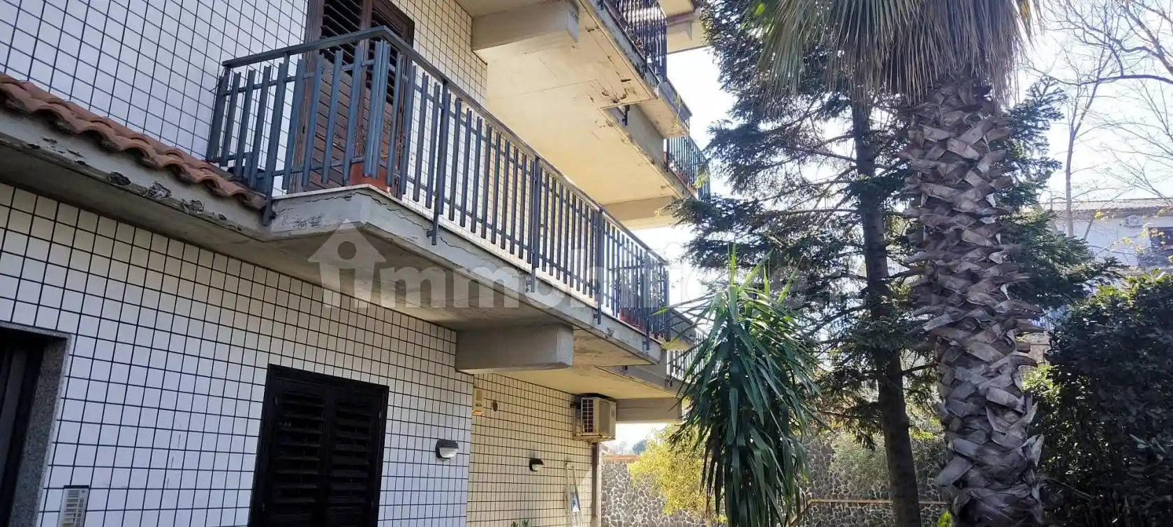 Appartamento in vendita a Pedara