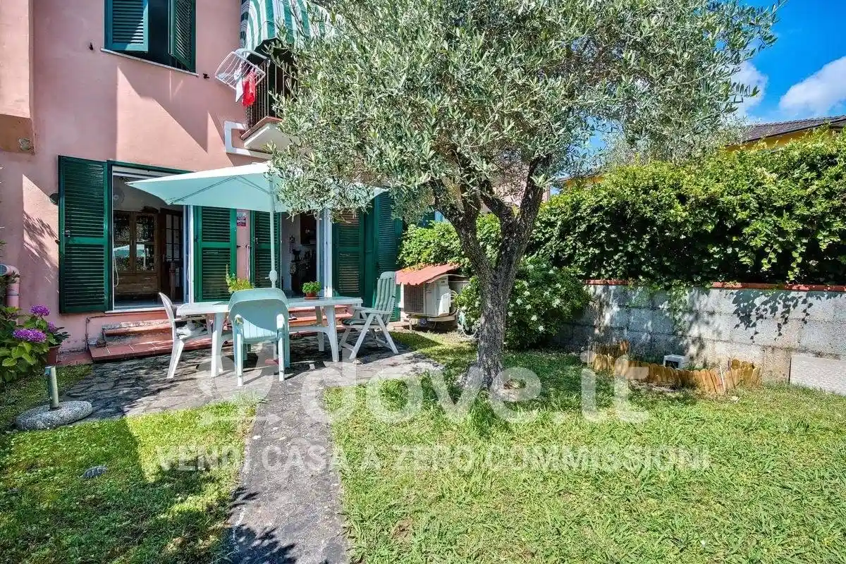 Villa in vendita a Ameglia