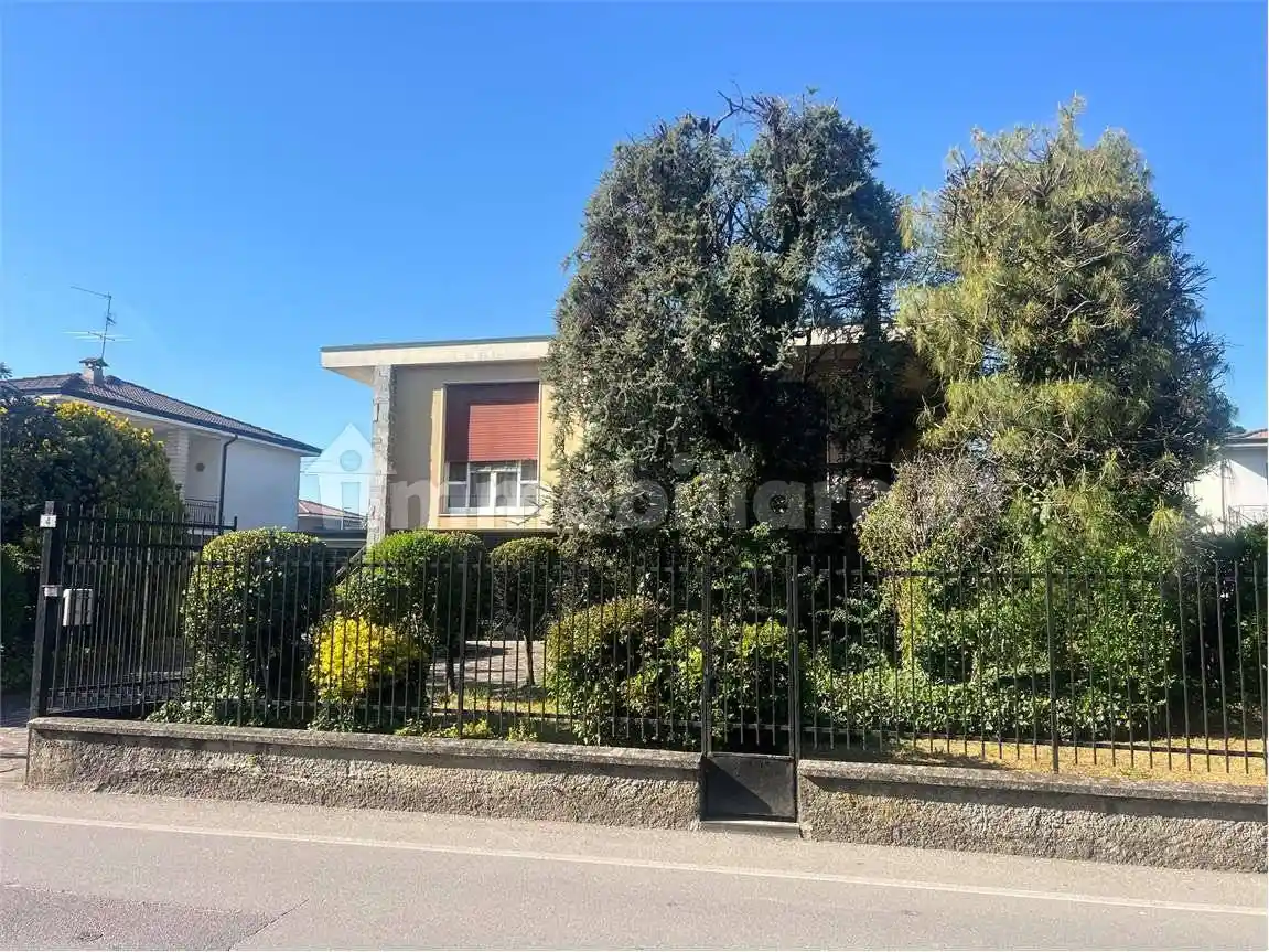 Villa in vendita a Bariano