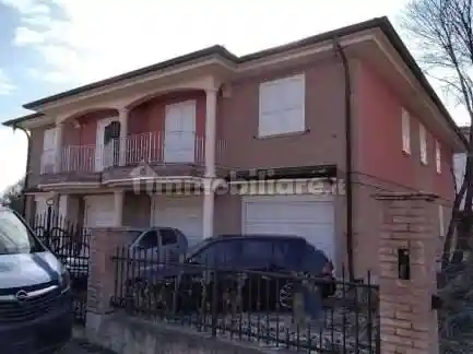 Casa indipendente in vendita a Cadelbosco di Sopra