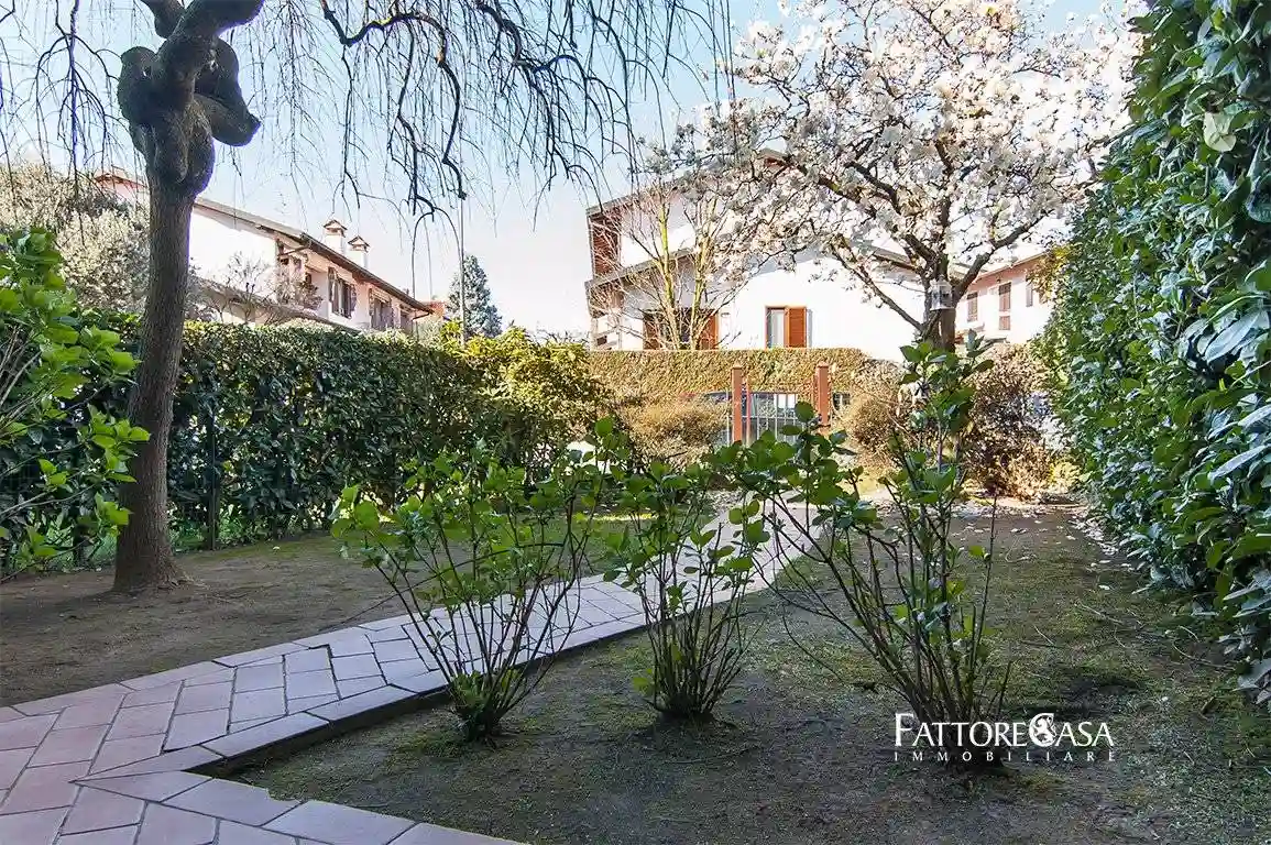 Villetta a schiera - foto 2