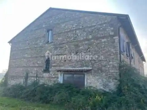 Casa indipendente in vendita a Viano