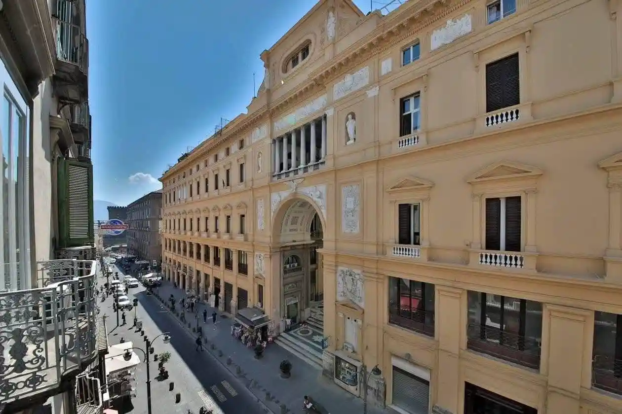 Appartamento in affitto a Napoli