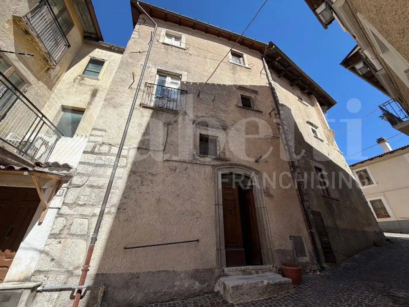 Casa indipendente in vendita a Rocca di Mezzo