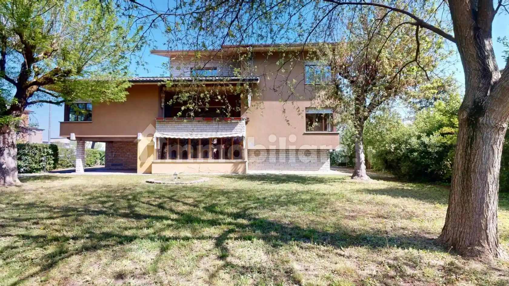 Villa in vendita a Medicina