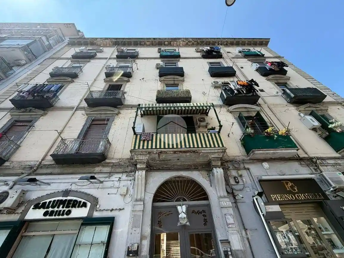 Appartamento in vendita a Napoli