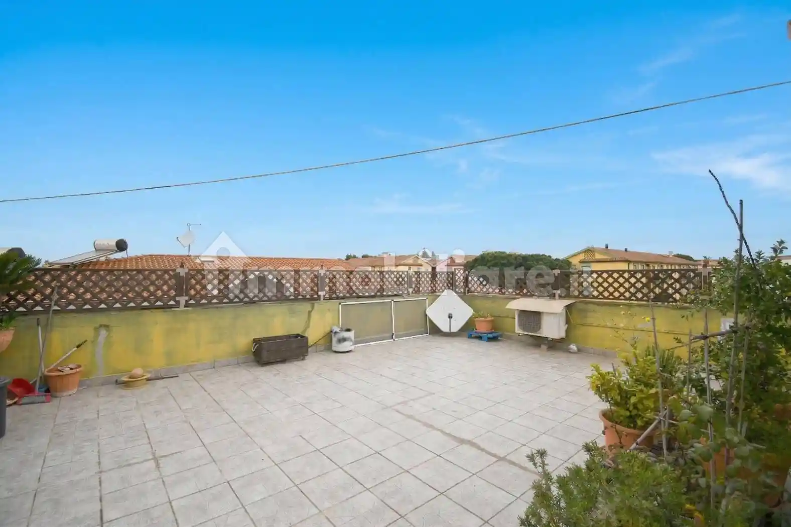 Palazzo - Edificio in vendita a Assemini