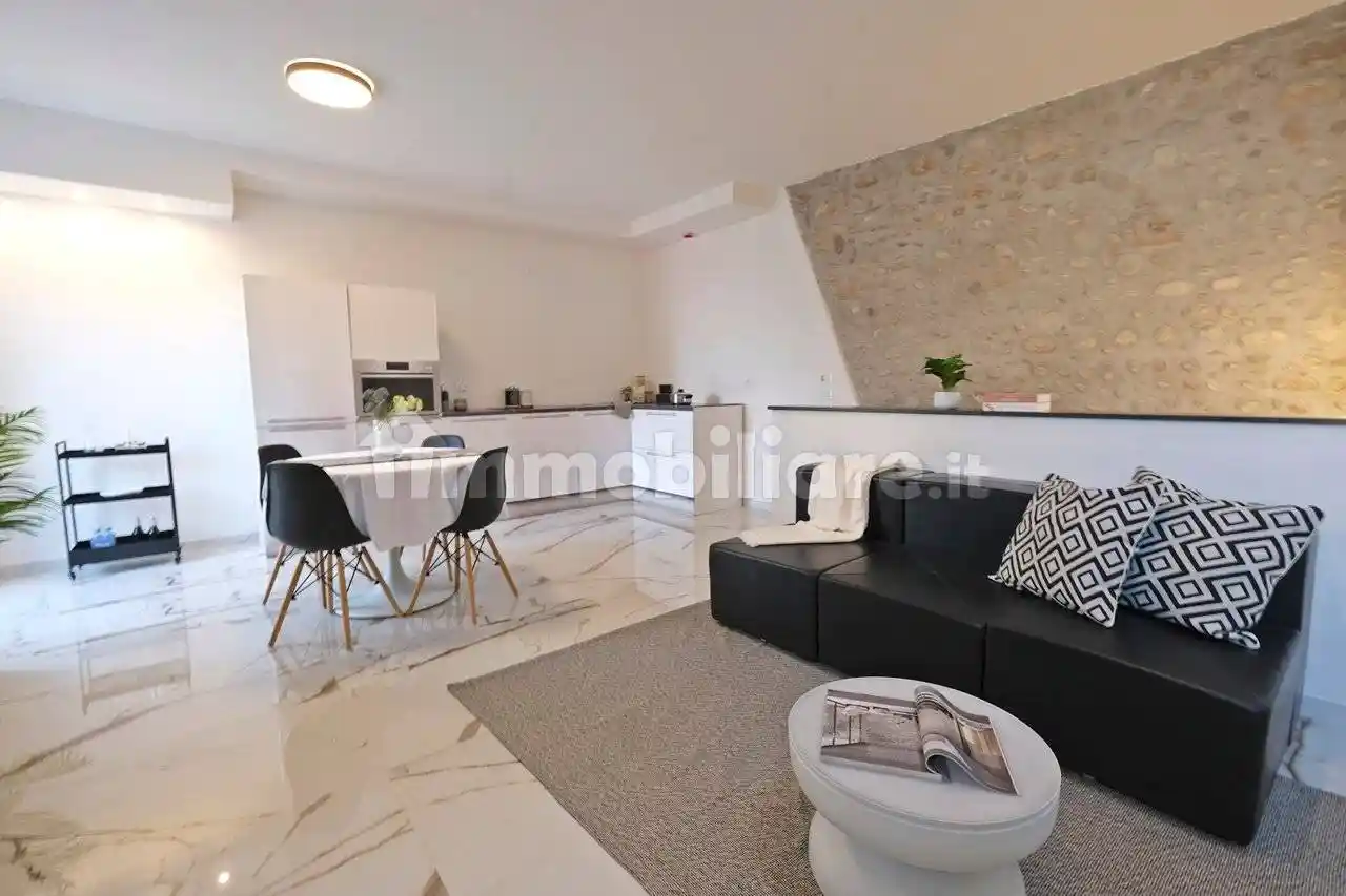 Appartamento in vendita a Villafranca di Verona