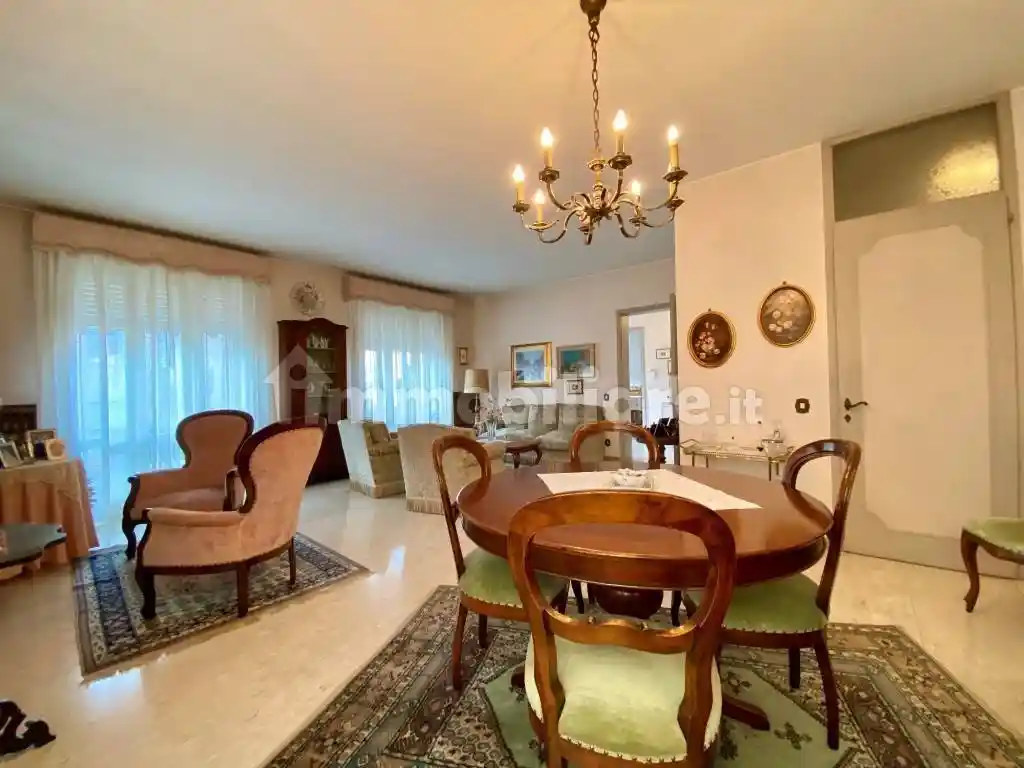 Villa in vendita a Capannori