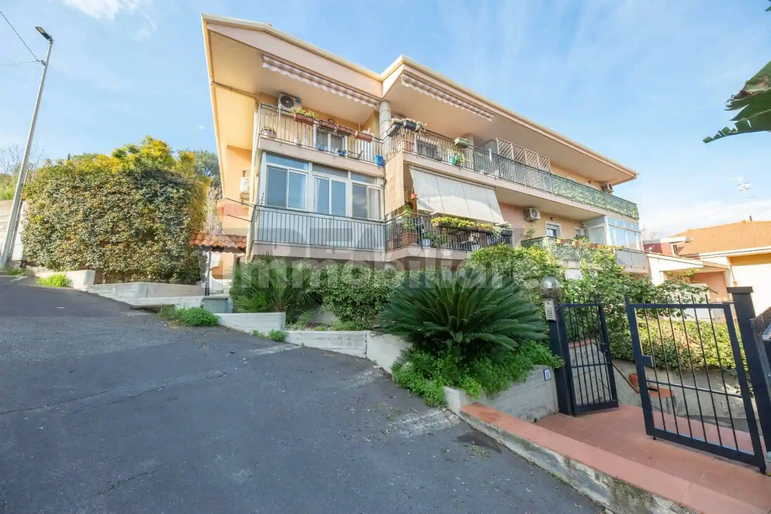 Appartamento in vendita a Aci Catena