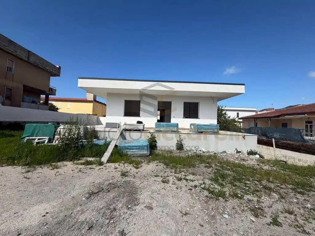 Villa in vendita a Giugliano in Campania