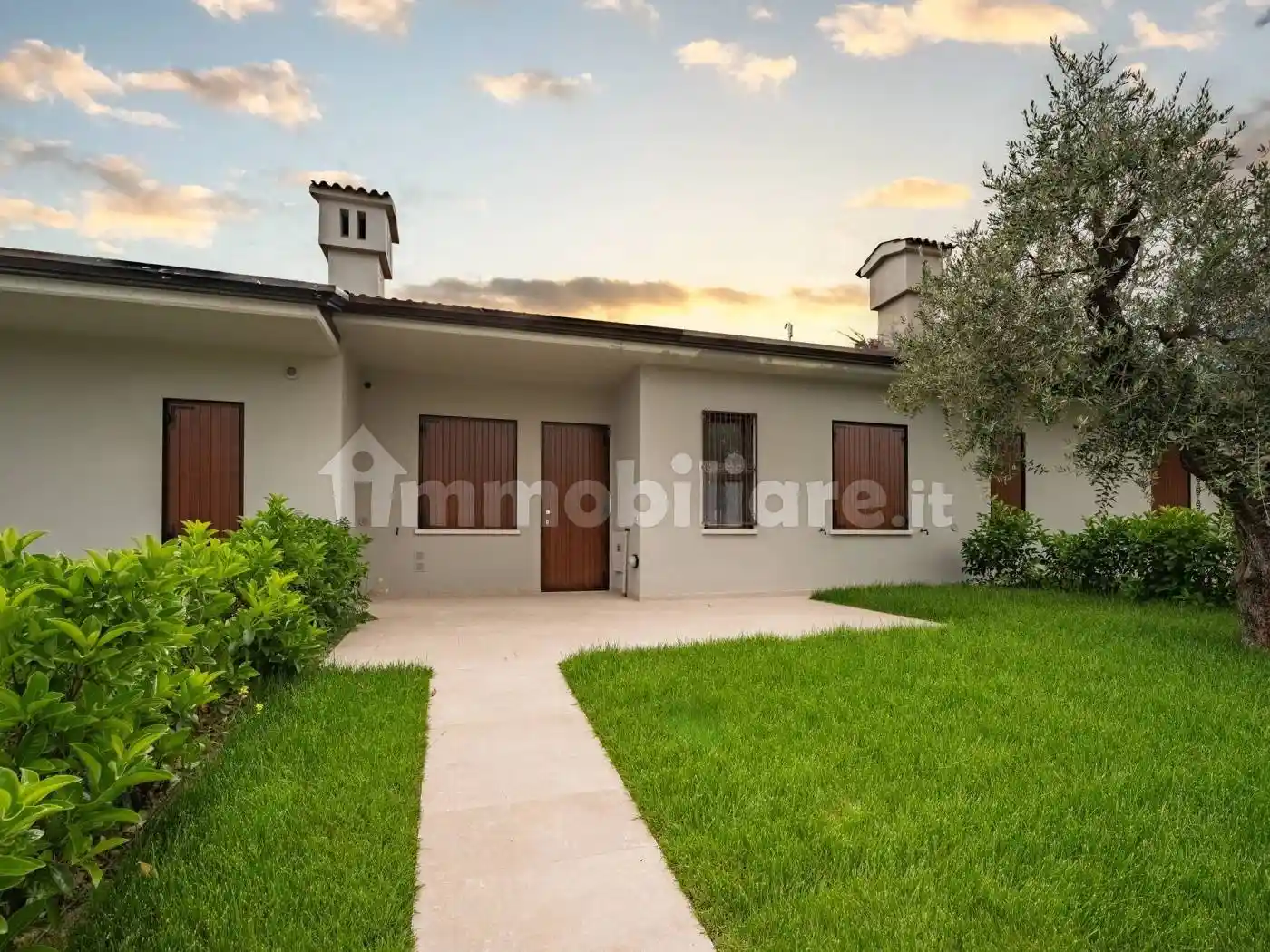 Villa in vendita a Desenzano del Garda