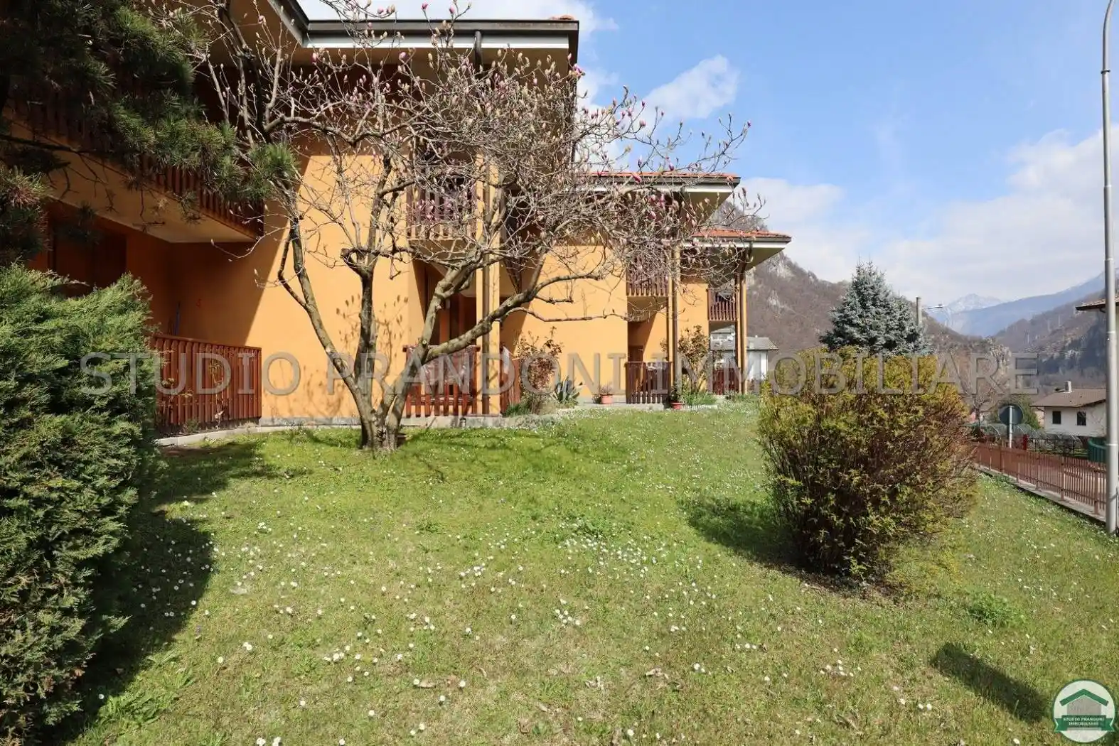 Appartamento in vendita a Ballabio