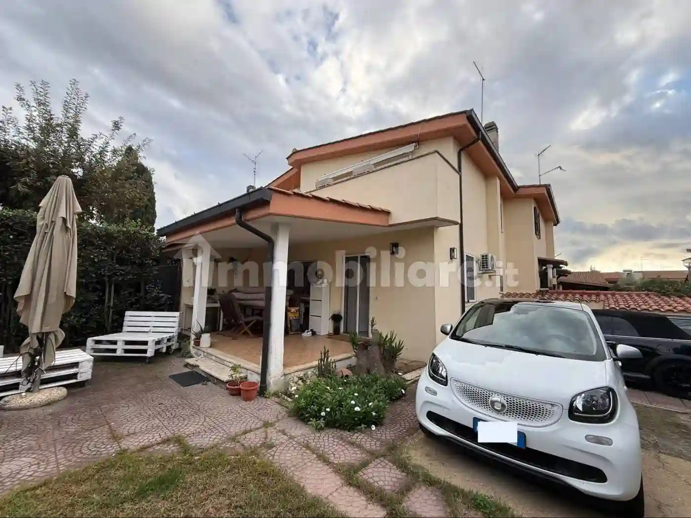 Villa - foto 2