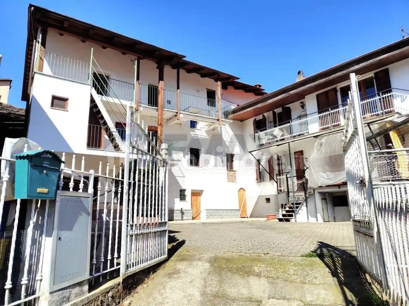 Casa indipendente in vendita a San Colombano Belmonte
