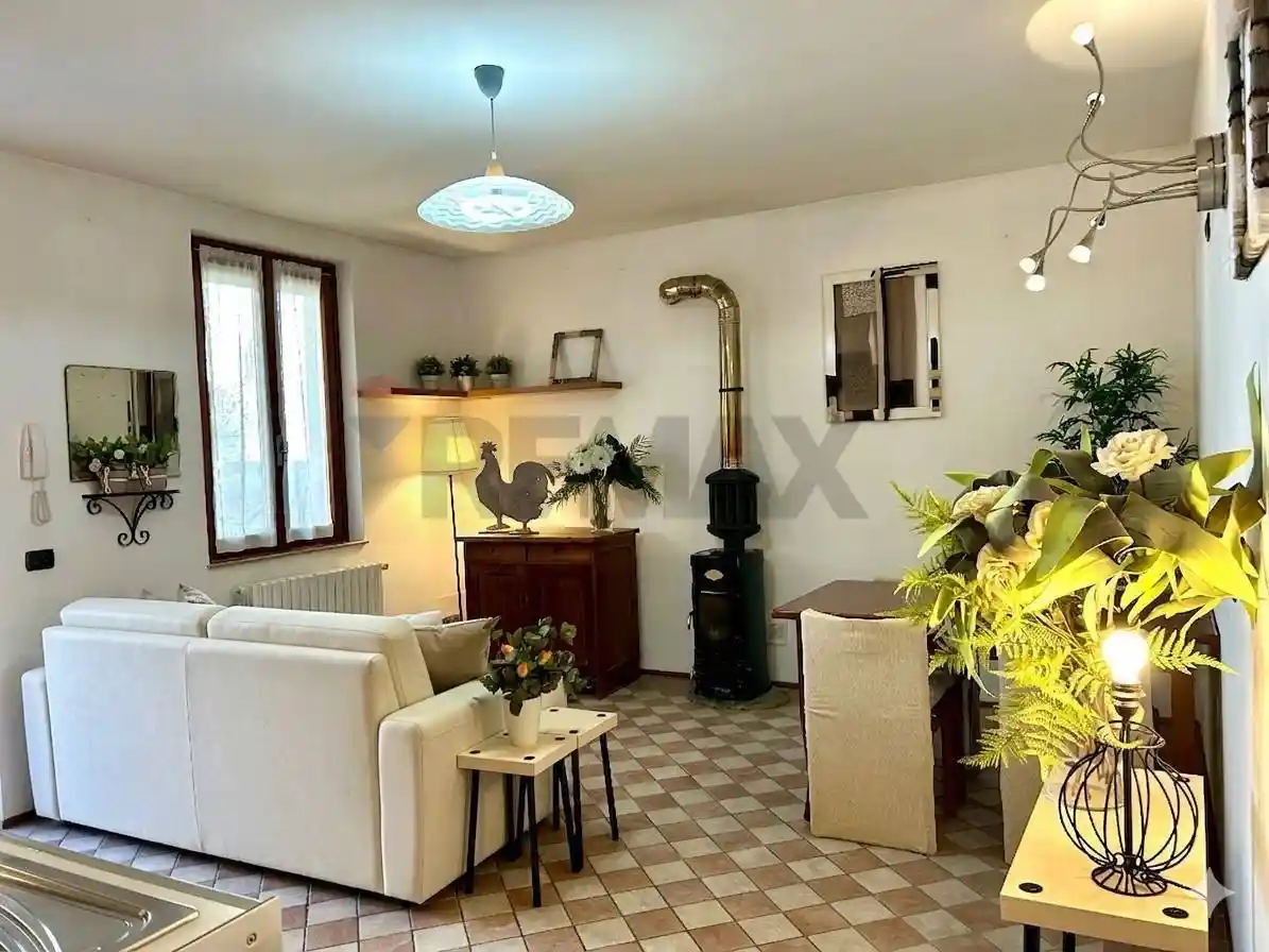 Appartamento in vendita a Endine Gaiano