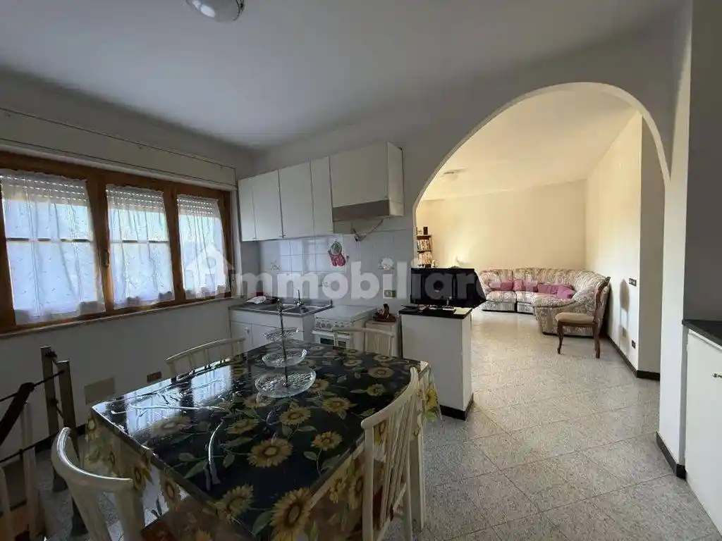 Appartamento in vendita a Paciano