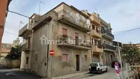 Appartamento in vendita a Monterosso Almo