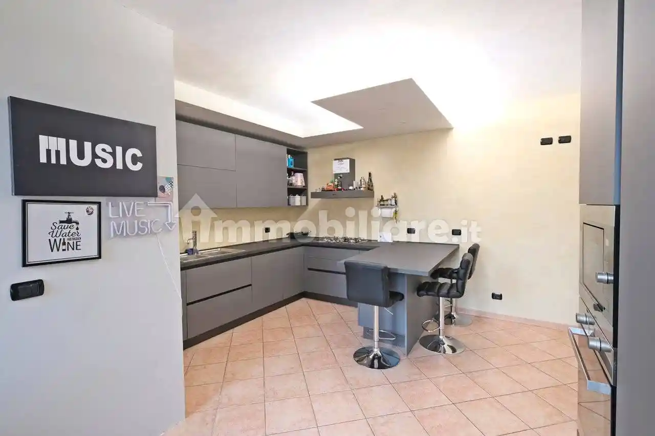 Appartamento in vendita a Villafranca di Verona