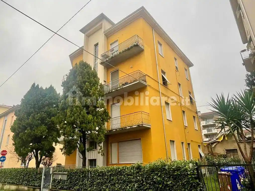 Appartamento in vendita a Parma