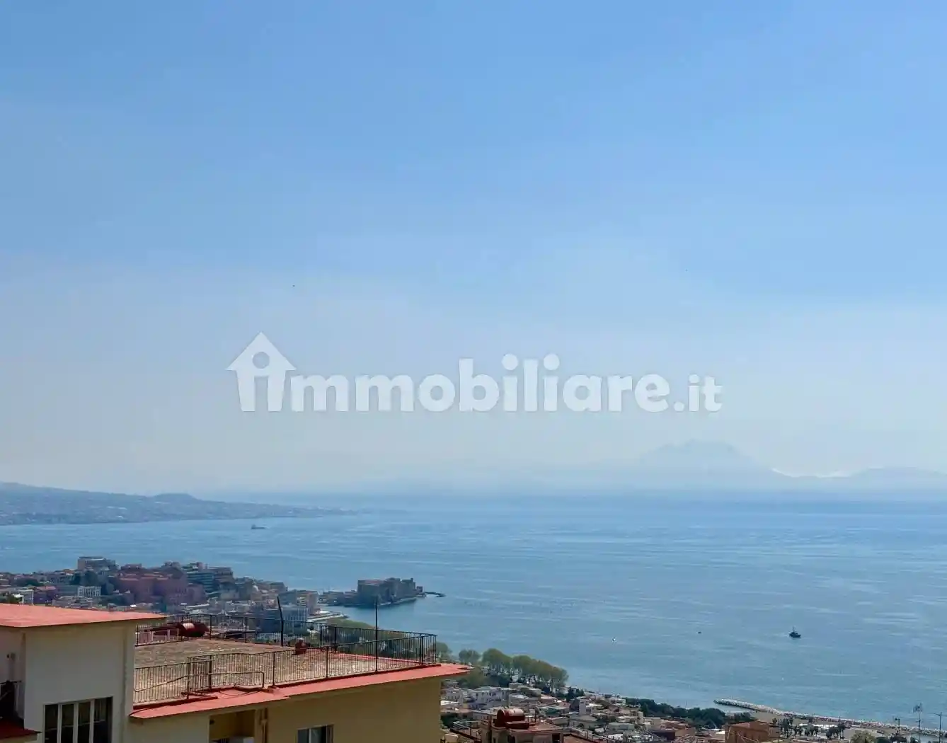 Appartamento in vendita a Napoli