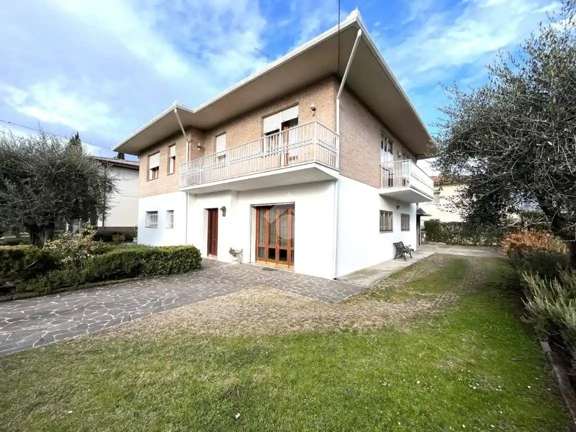 Villa in vendita a Bassano del Grappa