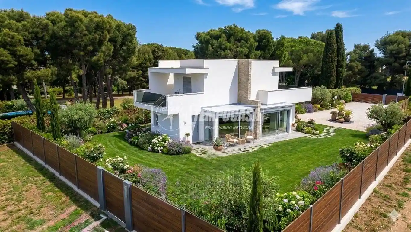 Villa in vendita a Civitanova Marche