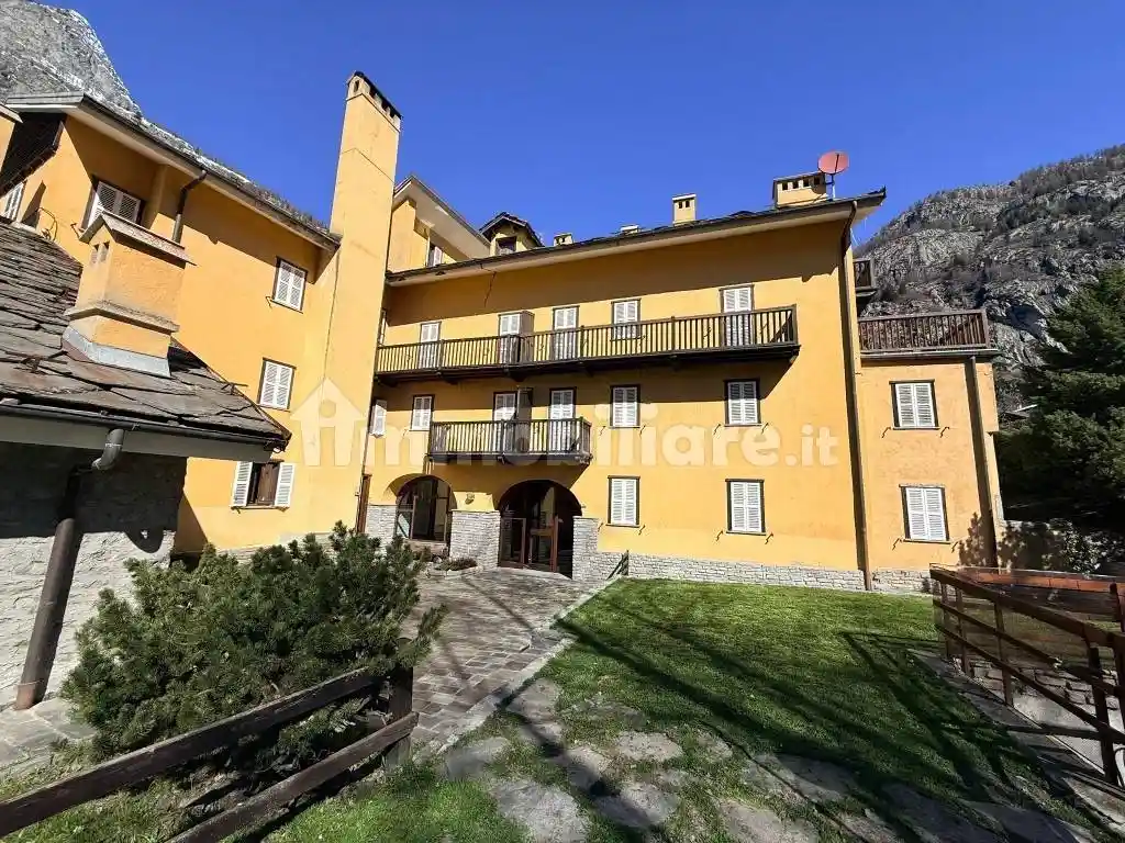 Appartamento in affitto a Courmayeur