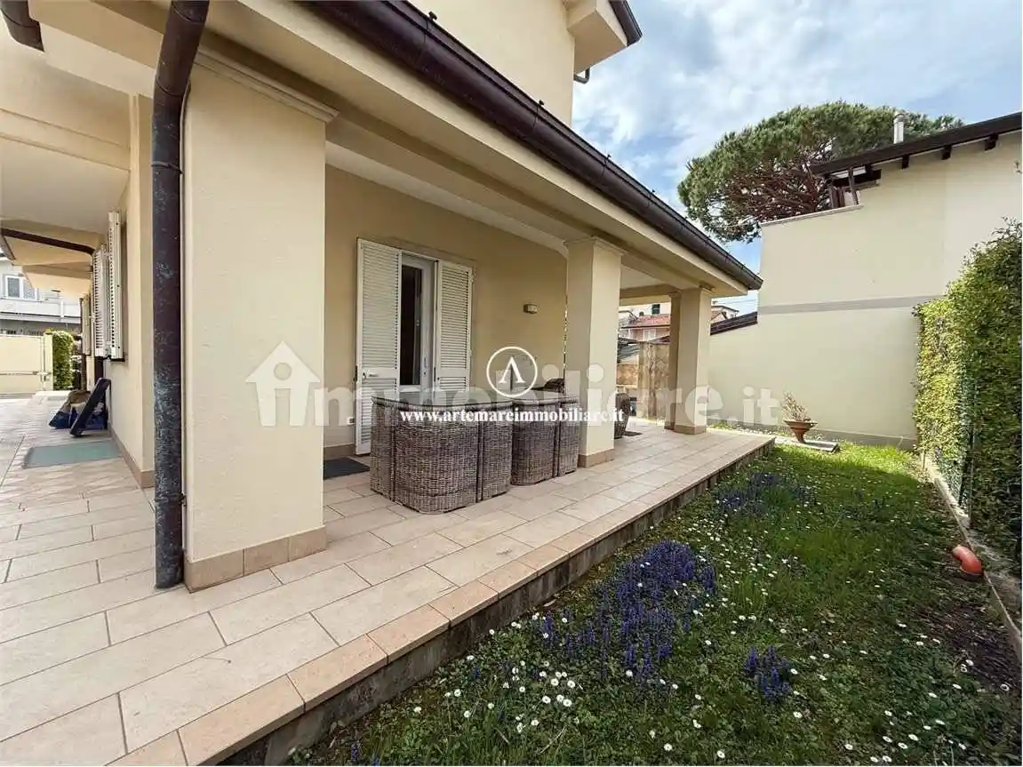 Villa in affitto a Forte dei Marmi