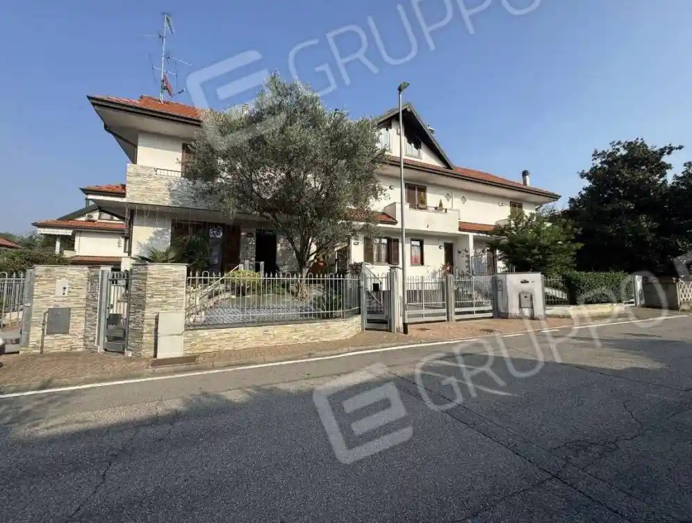 Villetta a schiera in vendita a Marnate