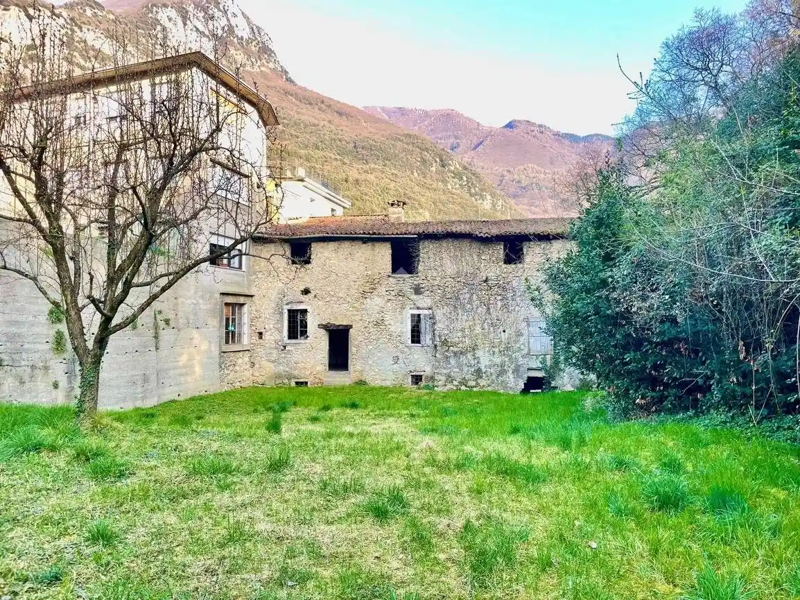 Casa indipendente in vendita a Arco