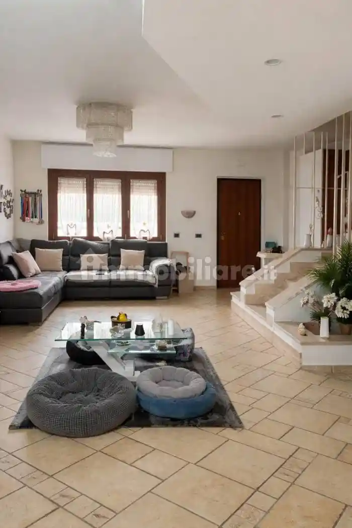 Villetta a schiera in affitto a Latina