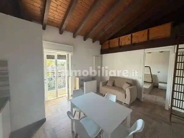 Appartamento in affitto a Binago