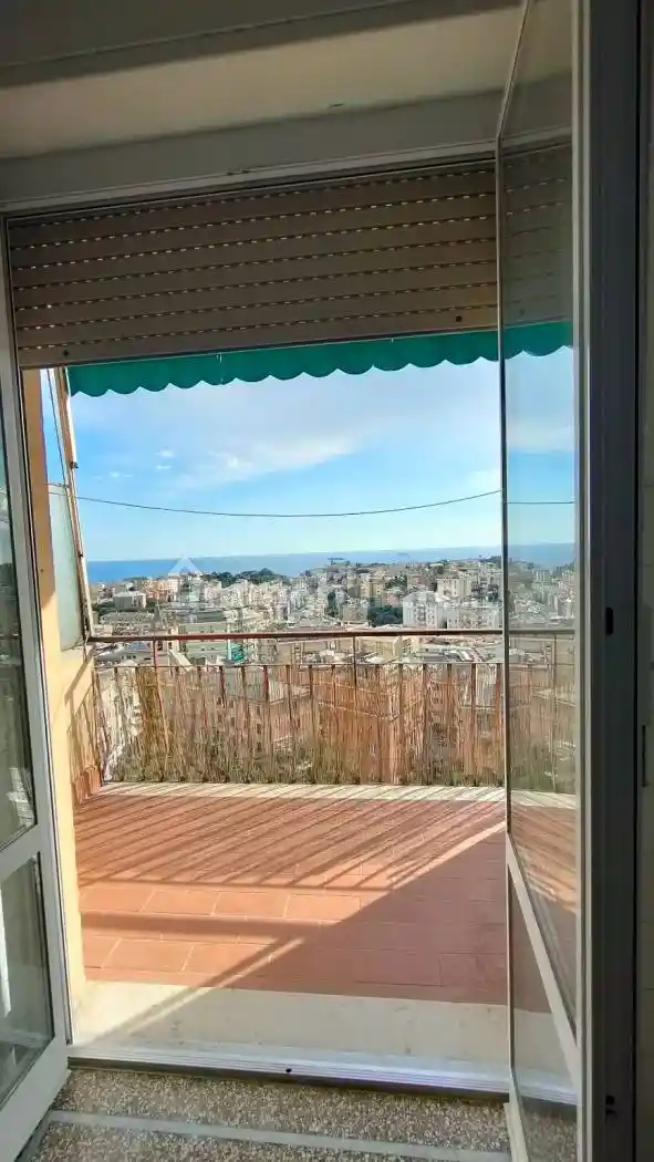 Appartamento in affitto a Genova