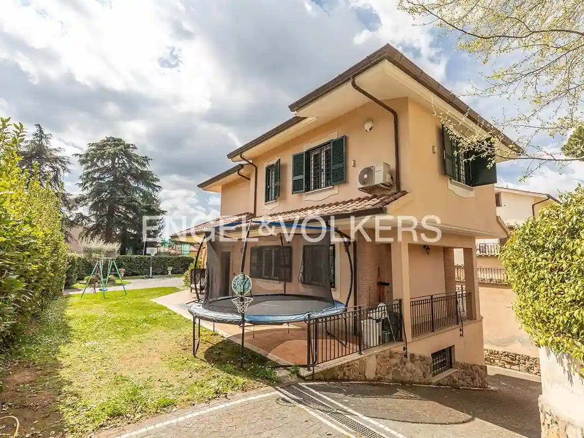 Villa - foto 2