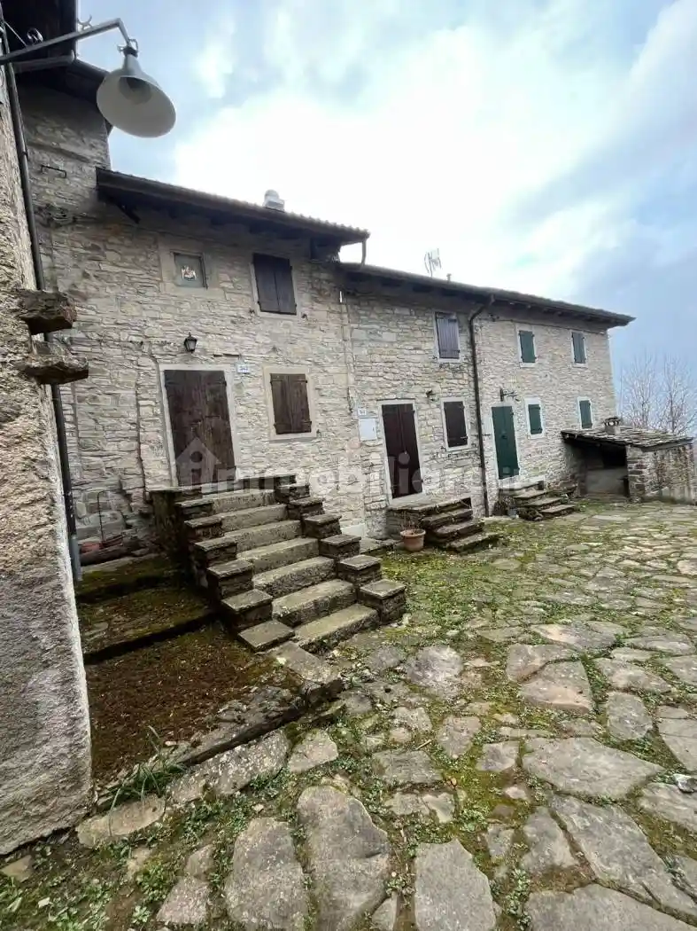 Rustico - Casale in vendita a Fanano