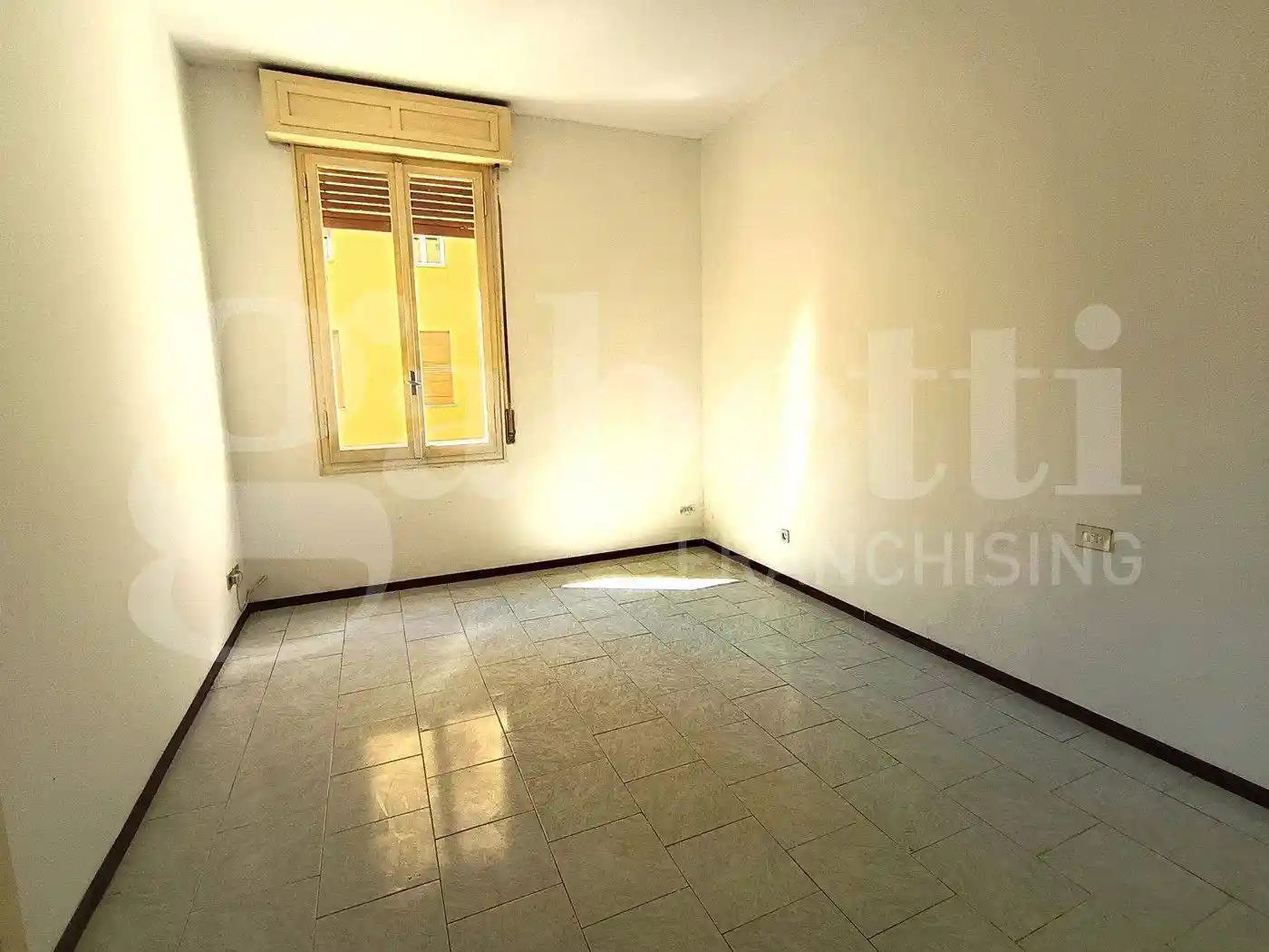 Appartamento in vendita a Modena