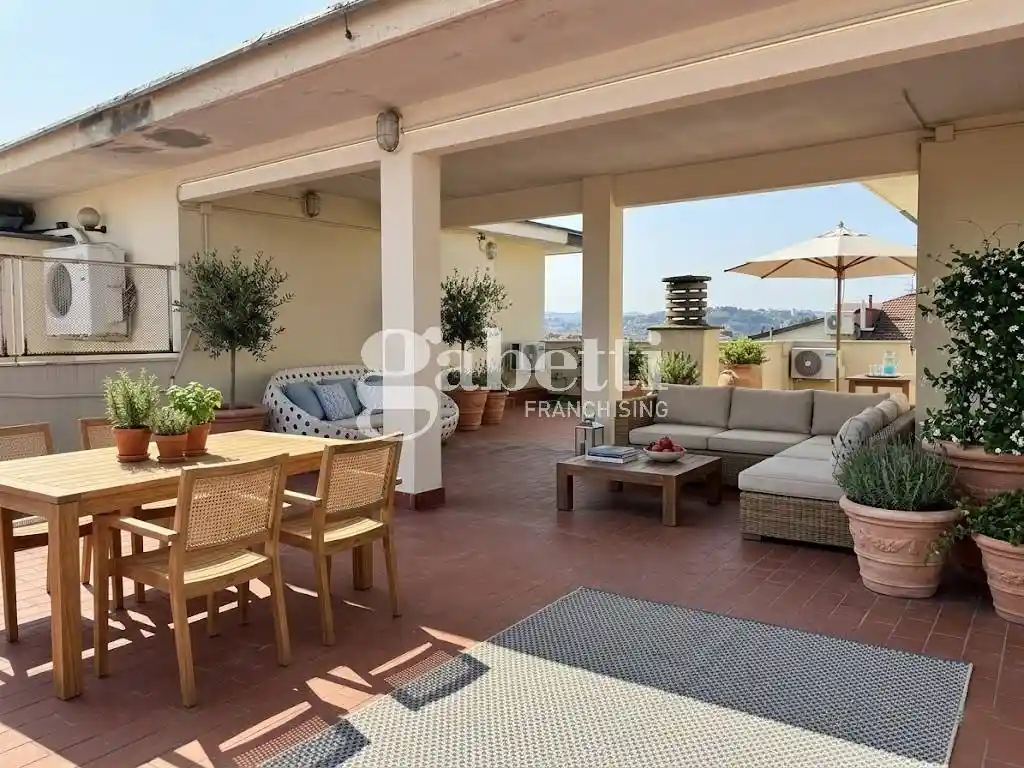 Appartamento in vendita a Firenze