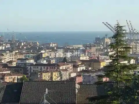 Villa in vendita a La Spezia