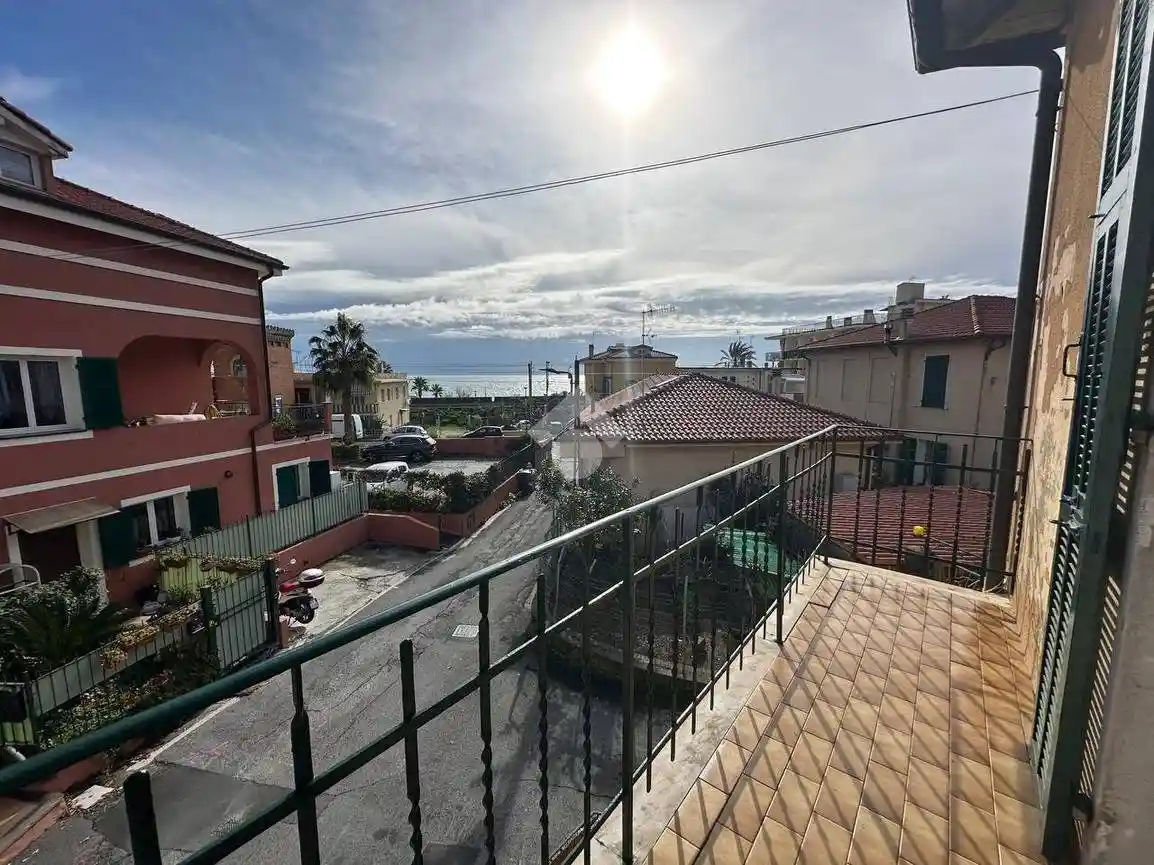 Appartamento in vendita a Bordighera