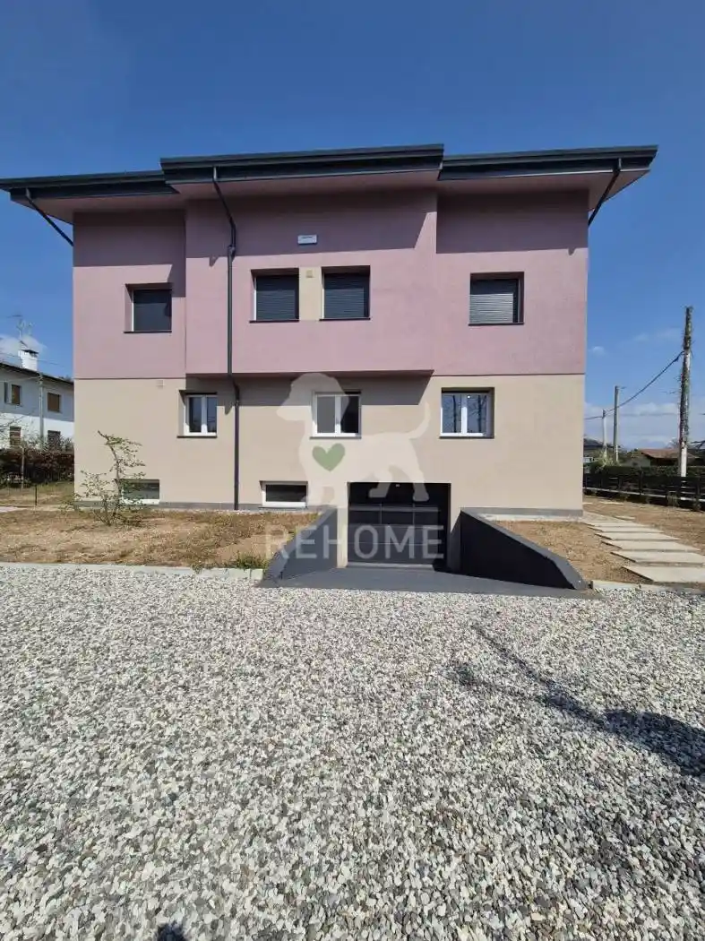 Appartamento in vendita a Tavagnacco