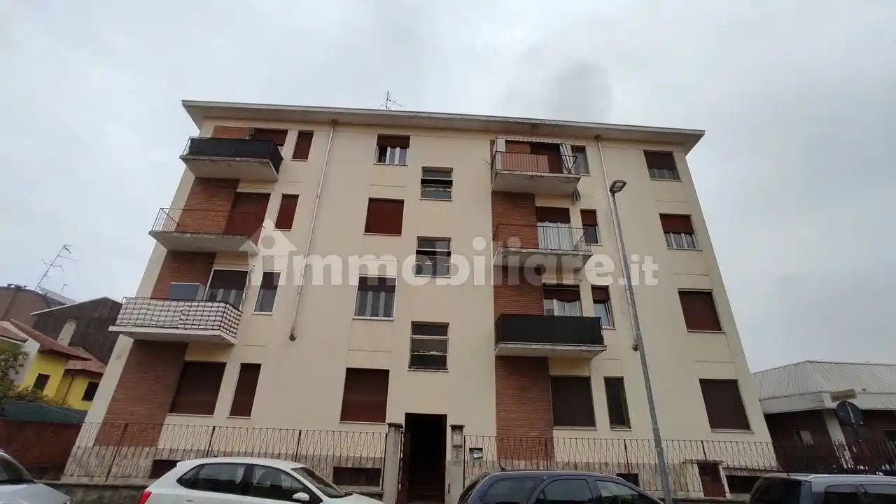 Appartamento in affitto a Novara