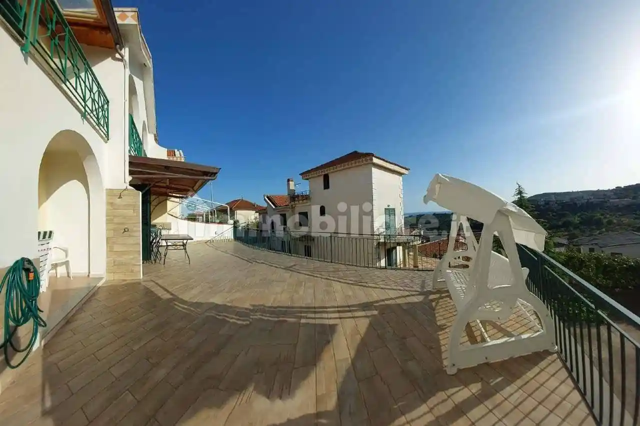 Casa indipendente in vendita a Casal Velino