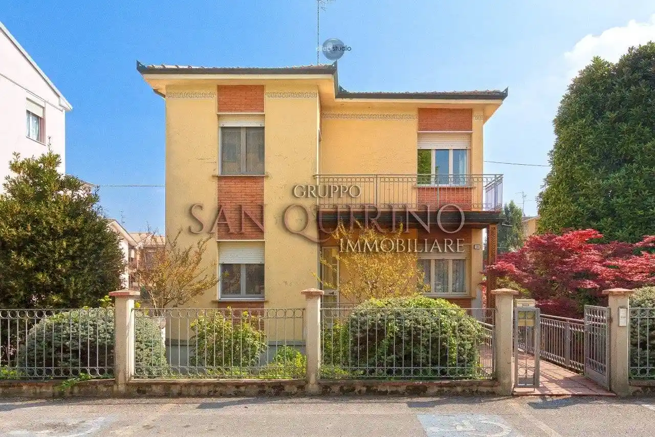 Villa in vendita a Guastalla